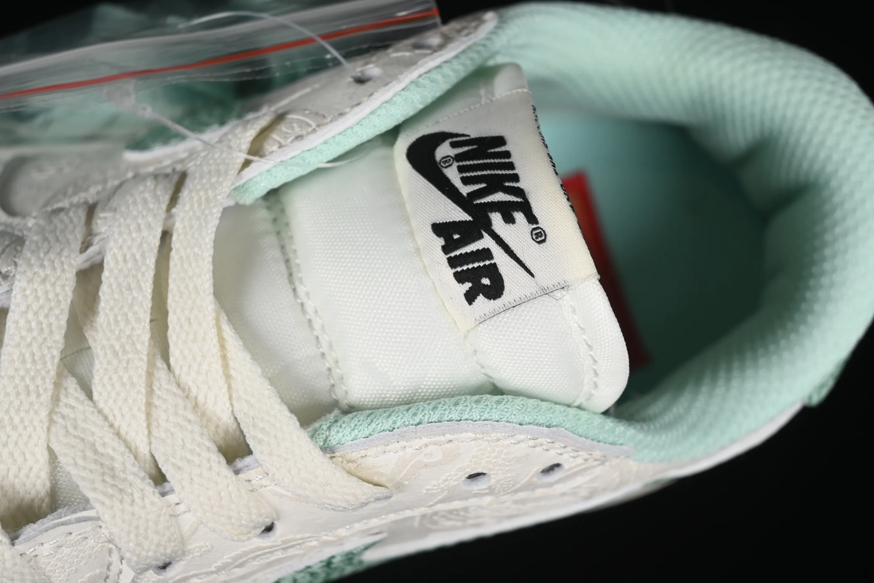 All Categories Air Jordan Jordan Series Basketball Shoes Air Jordan 1 Low Air Jordan 1 Low OG AJ1 Joe 1 Year of the Snake Limited Green Snake Low-top Retro Basketball Shoes HF3144-100